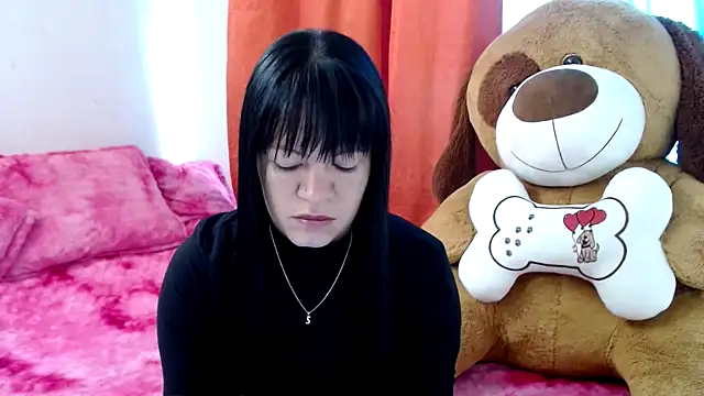 Cristal w online show from March 10, 2026, 4:00 pm