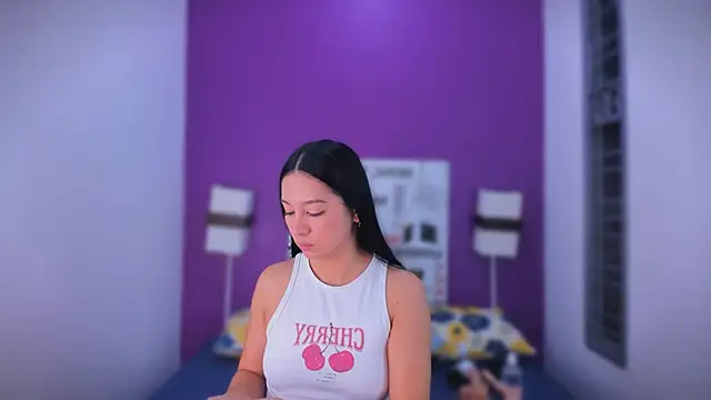 Snapshot of Lila_Pinky chatting on November 10, 2025, 12:54 pm Lila Pinky online show from November 10, 2025, 12:54 pm