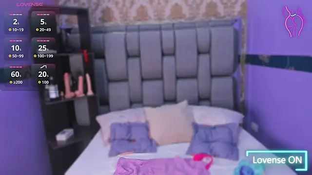 Snapshot of Lila_Pinky chatting on October 9, 2025, 1:00 pm Lila Pinky online show from October 9, 2025, 1:00 pm