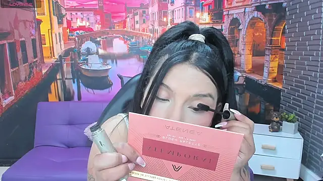 Snapshot of Small_naughty_ chatting on November 24, 2025, 2:06 pm Small naughty online show from November 24, 2025, 2:06 pm