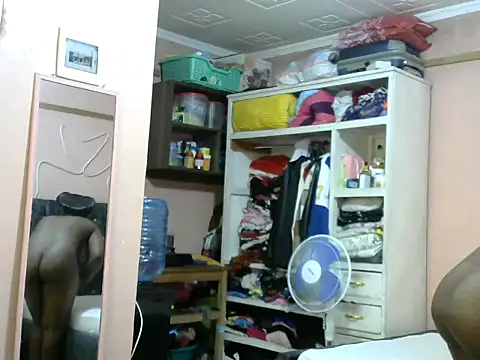 slender-qwene online show from April 26, 2026, 9:28 am