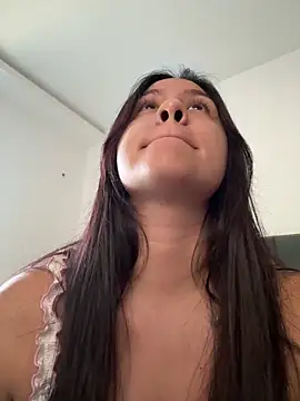 Snapshot of KattyPortman chatting on December 14, 2025, 10:37 pm KattyPortman online show from December 14, 2025, 10:37 pm