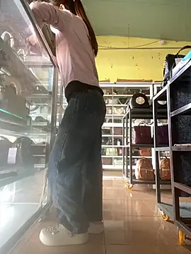 Snapshot of Rosa_998 chatting on March 20, 2026, 1:06 am Rosa 998 online show from March 20, 2026, 1:06 am