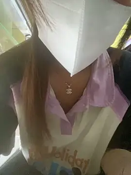 Snapshot of Rosa_998 chatting on March 1, 2026, 12:32 am Rosa 998 online show from March 1, 2026, 12:32 am