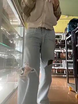 Snapshot of Rosa_998 chatting on March 7, 2026, 12:50 am Rosa 998 online show from March 7, 2026, 12:50 am