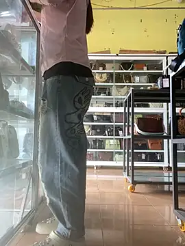 Snapshot of Rosa_998 chatting on March 13, 2026, 12:48 am Rosa 998 online show from March 13, 2026, 12:48 am