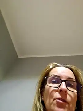 Steffi45 online show from November 12, 2025, 8:23 pm