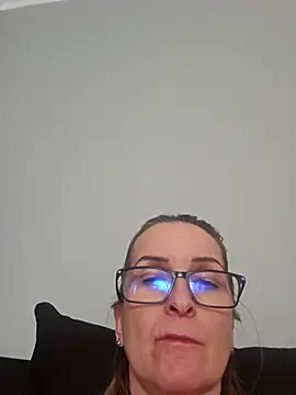 Steffi45 online show from February 25, 2026, 2:06 pm