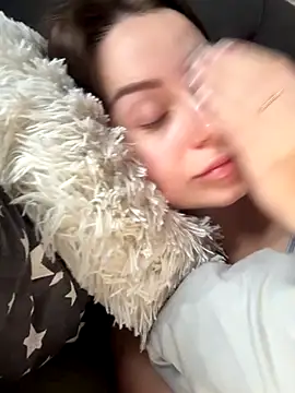 ellie ssexy online show from October 16, 2025, 4:21 am