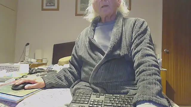 WaverlyKernow online show from September 16, 2025, 6:53 pm