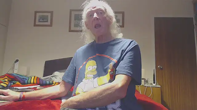 Snapshot of WaverlyKernow chatting on January 12, 2026, 10:00 am WaverlyKernow online show from January 12, 2026, 10:00 am