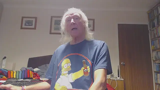 Snapshot of WaverlyKernow chatting on January 13, 2026, 10:41 am WaverlyKernow online show from January 13, 2026, 10:41 am