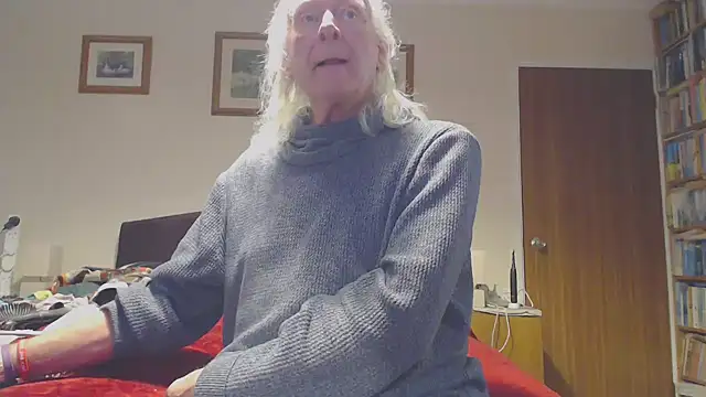 Snapshot of WaverlyKernow chatting on February 1, 2026, 9:07 am WaverlyKernow online show from February 1, 2026, 9:07 am