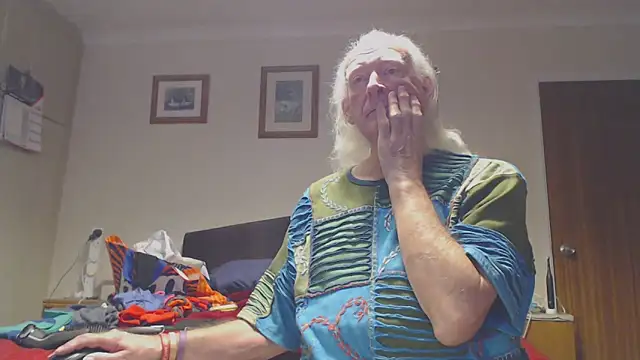 Snapshot of WaverlyKernow chatting on February 6, 2026, 8:54 am WaverlyKernow online show from February 6, 2026, 8:54 am