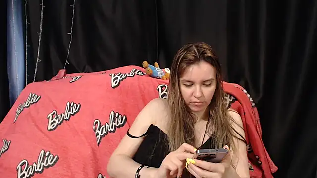 Snapshot of Milana69 chatting on June 12, 2026, 3:43 pm Milana69 online show from June 12, 2026, 3:43 pm