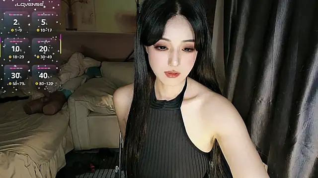 Ti amo UU online show from May 5, 2026, 5:49 pm