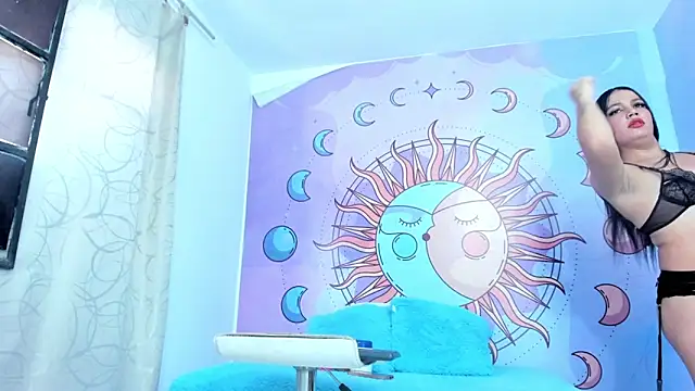luna hoott online show from June 17, 2026, 7:46 pm