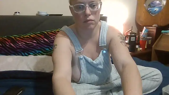 Toybox13 Pika online show from December 3, 2025, 2:34 am