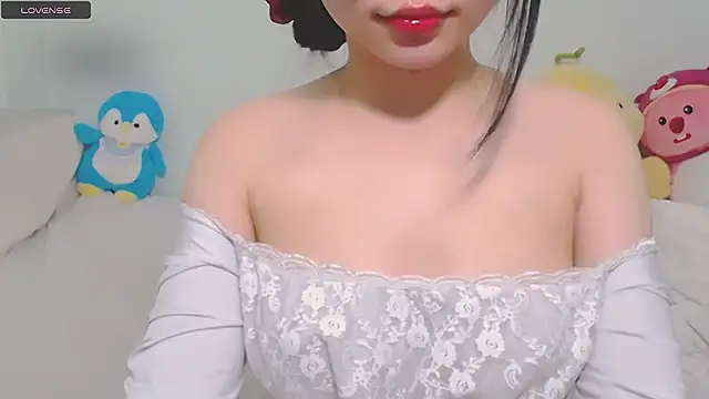 Snapshot of NGOCHA_06 chatting on February 18, 2025, 1:55 pm NGOCHA 06 online show from February 18, 2025, 1:55 pm