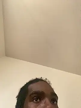 kingtapout03 online show from March 21, 2026, 9:19 pm