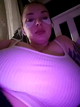 Snapshot of lecherous_wife chatting on December 20, 2025, 4:54 pm lecherous wife online show from December 20, 2025, 4:54 pm