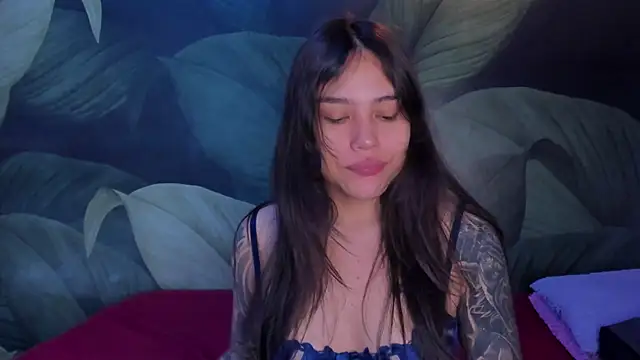 Snapshot of sweett_dirty chatting on October 20, 2025, 12:17 pm sweett dirty online show from October 20, 2025, 12:17 pm