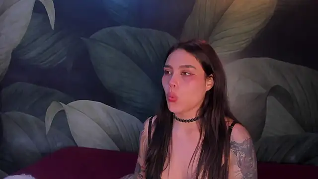 Snapshot of sweett_dirty chatting on February 21, 2025, 3:32 pm sweett dirty online show from February 21, 2025, 3:32 pm