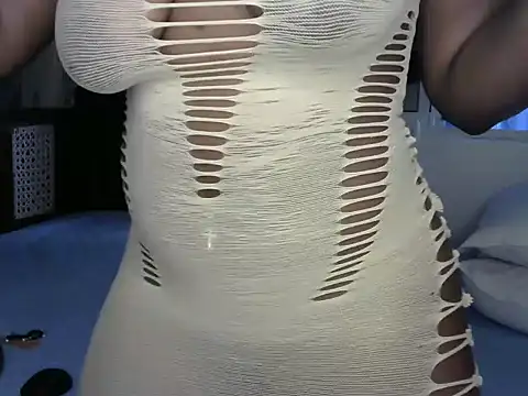 Snapshot of Tonya01_Angels_ chatting on November 19, 2025, 6:24 am Tonya01 Angels online show from November 19, 2025, 6:24 am