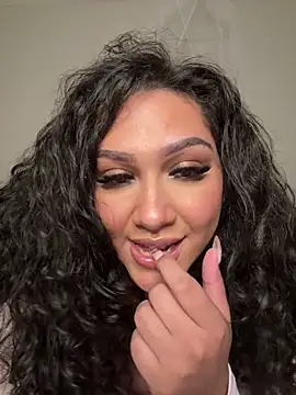 Snapshot of Lickplayofficial chatting on December 14, 2025, 2:51 am Lickplayofficial online show from December 14, 2025, 2:51 am