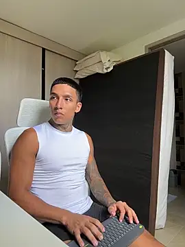 Snapshot of sendfer chatting on February 16, 2026, 7:12 pm sendfer online show from February 16, 2026, 7:12 pm