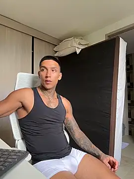 Snapshot of sendfer chatting on February 10, 2026, 7:02 pm sendfer online show from February 10, 2026, 7:02 pm