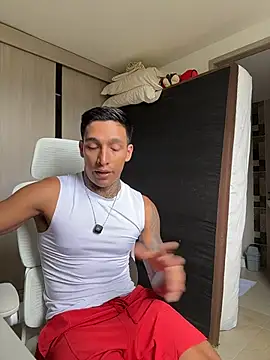 Snapshot of sendfer chatting on July 9, 2026, 7:13 pm sendfer online show from July 9, 2026, 7:13 pm