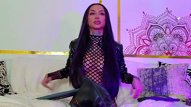 PandoraVolkov online show from October 29, 2025, 4:06 pm