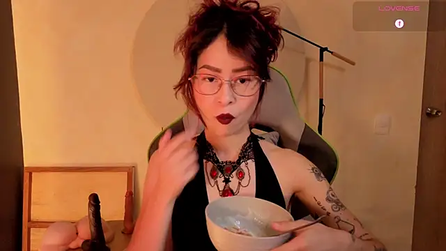 Snapshot of rosse_98_ chatting on April 10, 2026, 1:18 pm rosse 98 online show from April 10, 2026, 1:18 pm