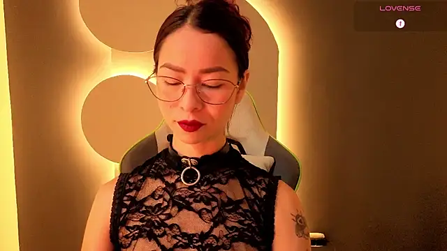 Snapshot of rosse_98_ chatting on May 9, 2026, 1:14 pm rosse 98 online show from May 9, 2026, 1:14 pm