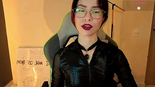Snapshot of rosse_98_ chatting on May 7, 2026, 12:41 pm rosse 98 online show from May 7, 2026, 12:41 pm