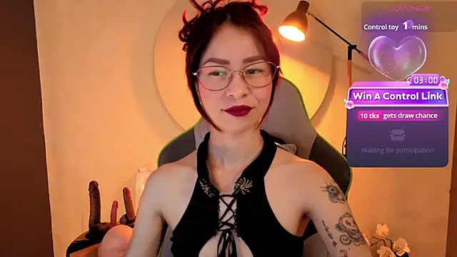 Snapshot of rosse_98_ chatting on April 15, 2026, 1:37 pm rosse 98 online show from April 15, 2026, 1:37 pm