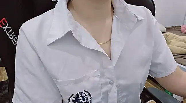 Kemmy babe20 online show from February 19, 2025, 8:44 am