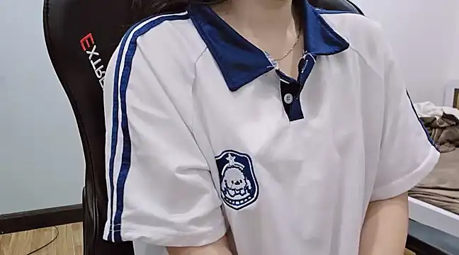 Kemmy babe20 online show from January 19, 2025, 2:28 pm