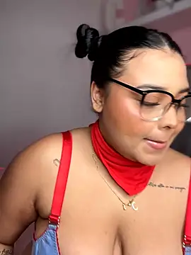 Emily cooper20 online show from November 30, 2025, 1:17 am