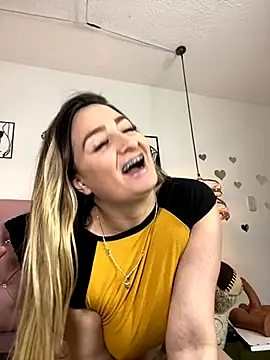 Snapshot of antonella87 chatting on November 6, 2025, 10:14 pm antonella87 online show from November 6, 2025, 10:14 pm