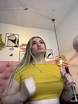 Snapshot of antonella87 chatting on November 28, 2025, 9:04 pm antonella87 online show from November 28, 2025, 9:04 pm