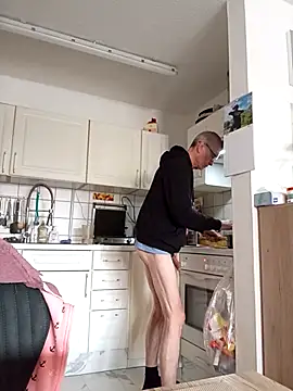 berfri online show from March 9, 2026, 10:08 am