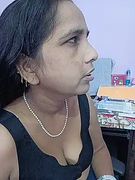 Snapshot of reemacouple007 chatting on July 12, 2026, 7:20 am reemacouple007 online show from July 12, 2026, 7:20 am