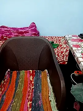 reemacouple007 online show from November 5, 2025, 8:06 am