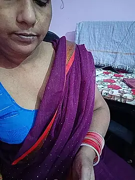 Snapshot of reemacouple007 chatting on June 18, 2026, 5:39 am reemacouple007 online show from June 18, 2026, 5:39 am