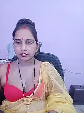 Snapshot of reemacouple007 chatting on May 22, 2026, 6:28 pm reemacouple007 online show from May 22, 2026, 6:28 pm