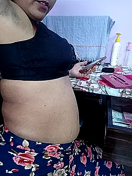 reemacouple007 online show from April 28, 2026, 5:39 pm