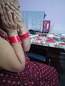 Snapshot of reemacouple007 chatting on June 23, 2026, 5:05 am reemacouple007 online show from June 23, 2026, 5:05 am