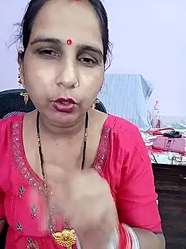 Snapshot of reemacouple007 chatting on June 12, 2026, 8:45 am reemacouple007 online show from June 12, 2026, 8:45 am